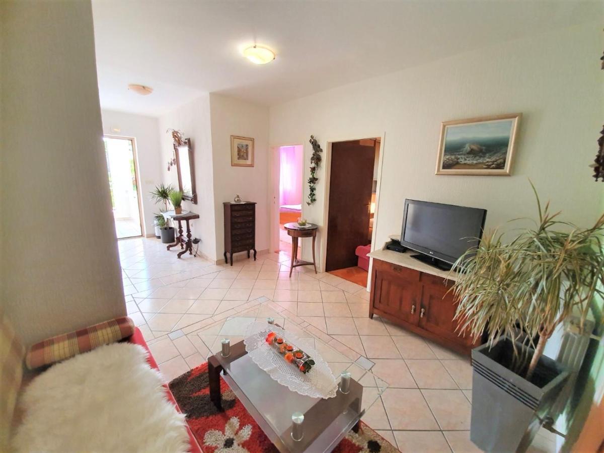 Apartments Angela Kampor Dış mekan fotoğraf