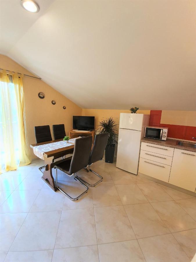 Apartments Angela Kampor Dış mekan fotoğraf