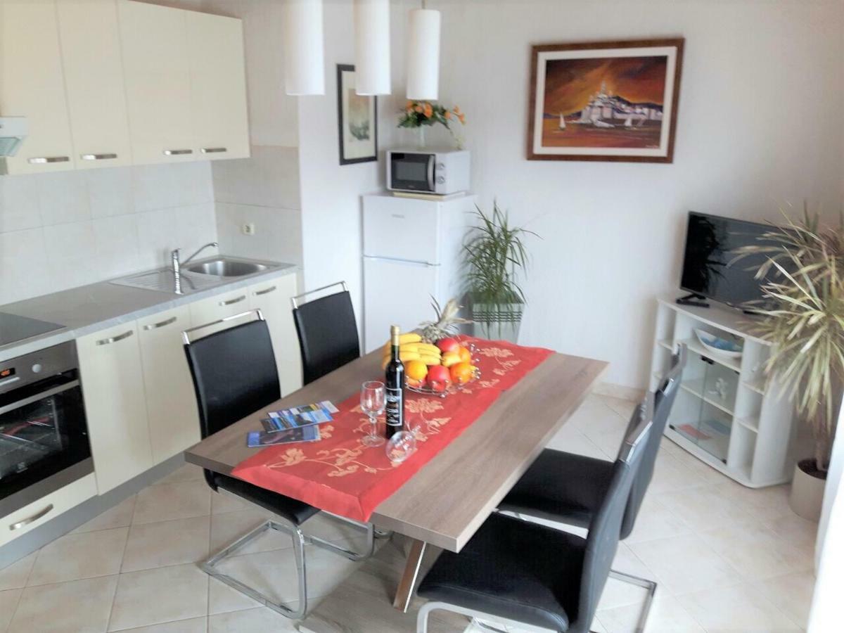 Apartments Angela Kampor Dış mekan fotoğraf